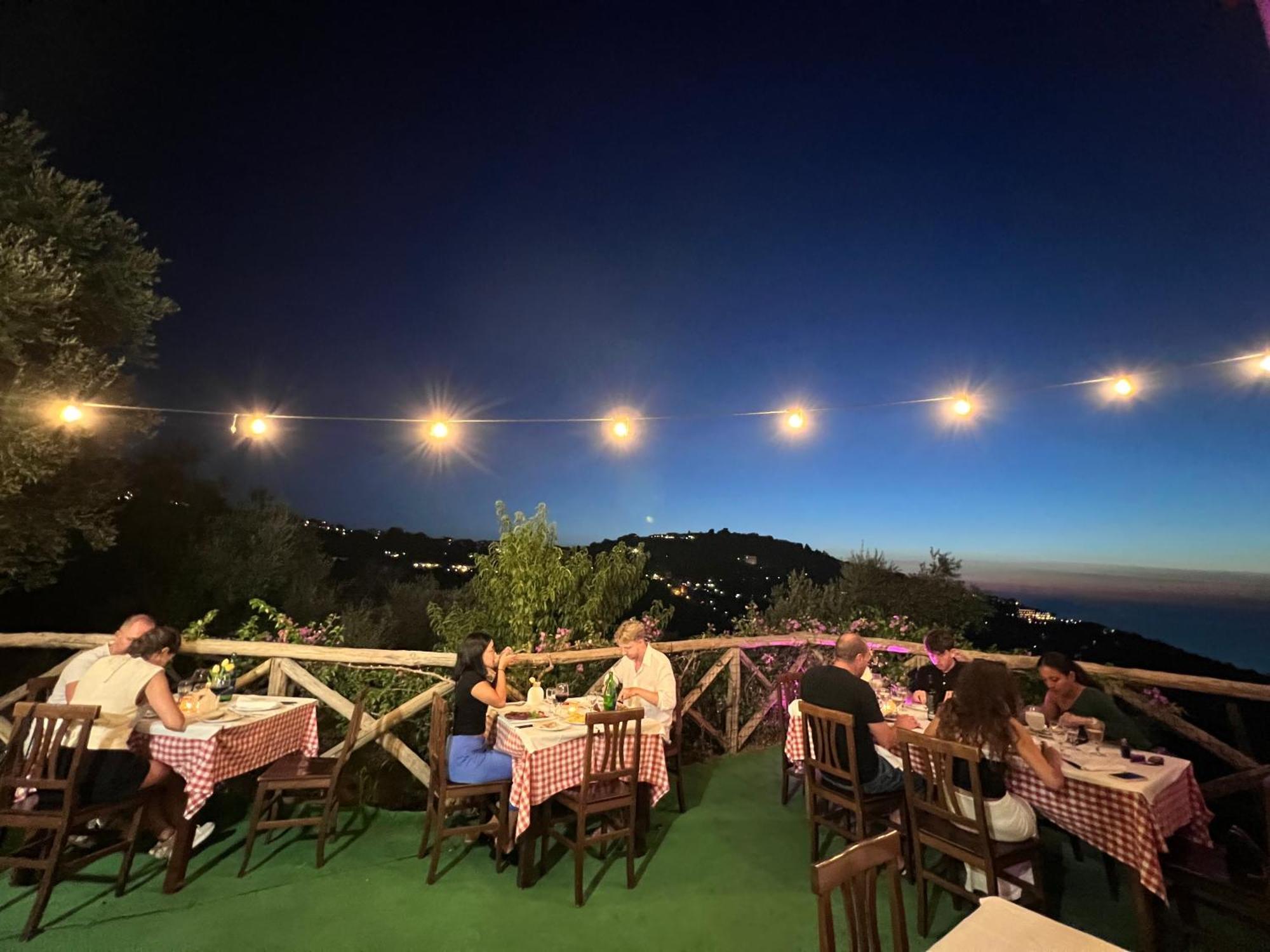 Agriturismo Le Grottelle Villa SantʼAgata sui Due Golfi Exterior foto